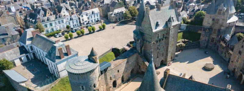 photos de premium vap la guerche de bretagne Premium vap, nouvelle boutique dédiée à la cigarette électronique à Craon main image 0