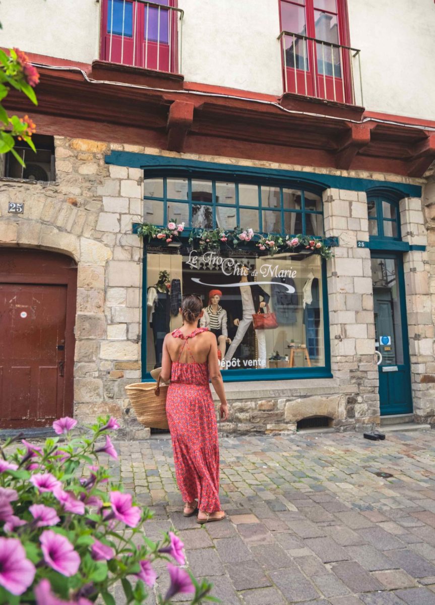 boutiques en centre-ville de Vitré ©Thibault Poriel