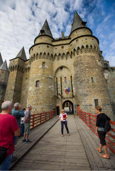 Pont levis du château ©Max Juillot