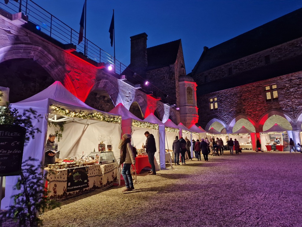 Marché de Noël de Vitré ©Office de tourisme du Pays de Vitré