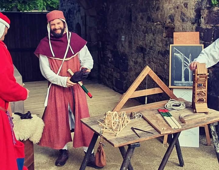 Animation des Compaignons de Braëllo au Château de Vitré