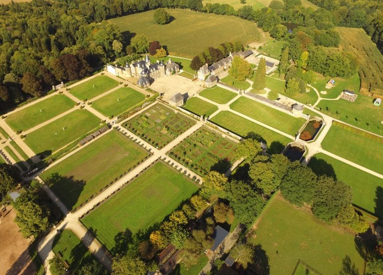 Château  et Parc zoologique de la Bourbansais