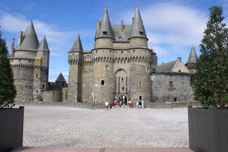 Discovery tours of the exteriors of the Château de Vitré