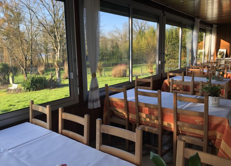 © Crêperie des chênes  Crêperie des Chênes