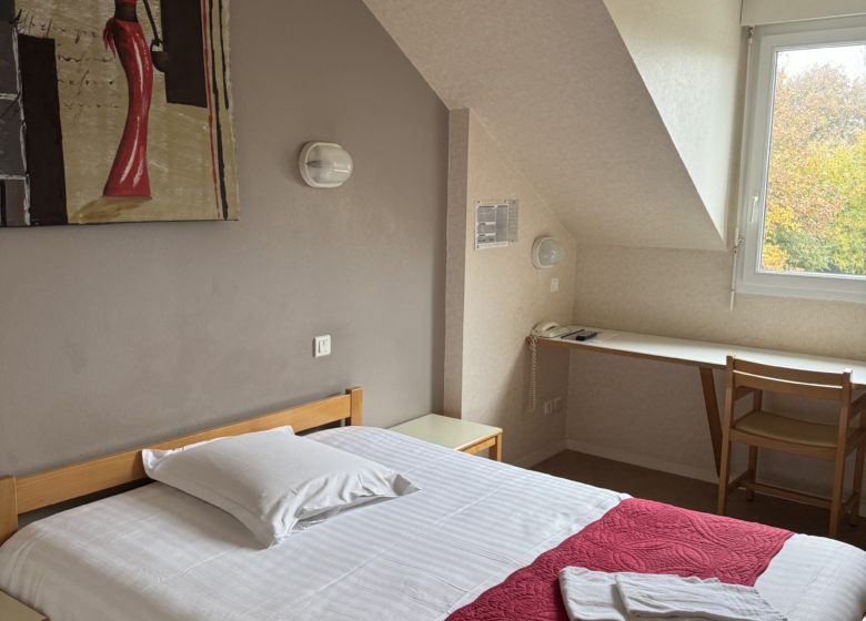 © ©Hôtel Restaurant Le Bretagne Hôtel – Restaurant Le Bretagne