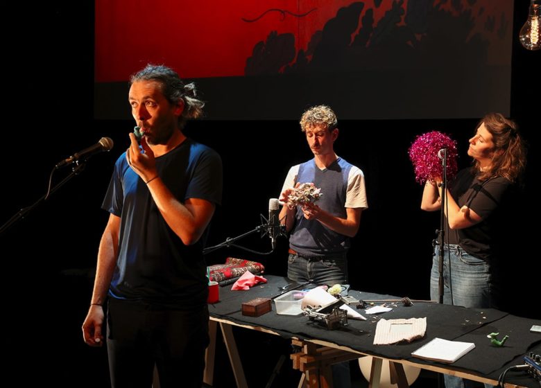 Atelier bruitage au Quai des Arts